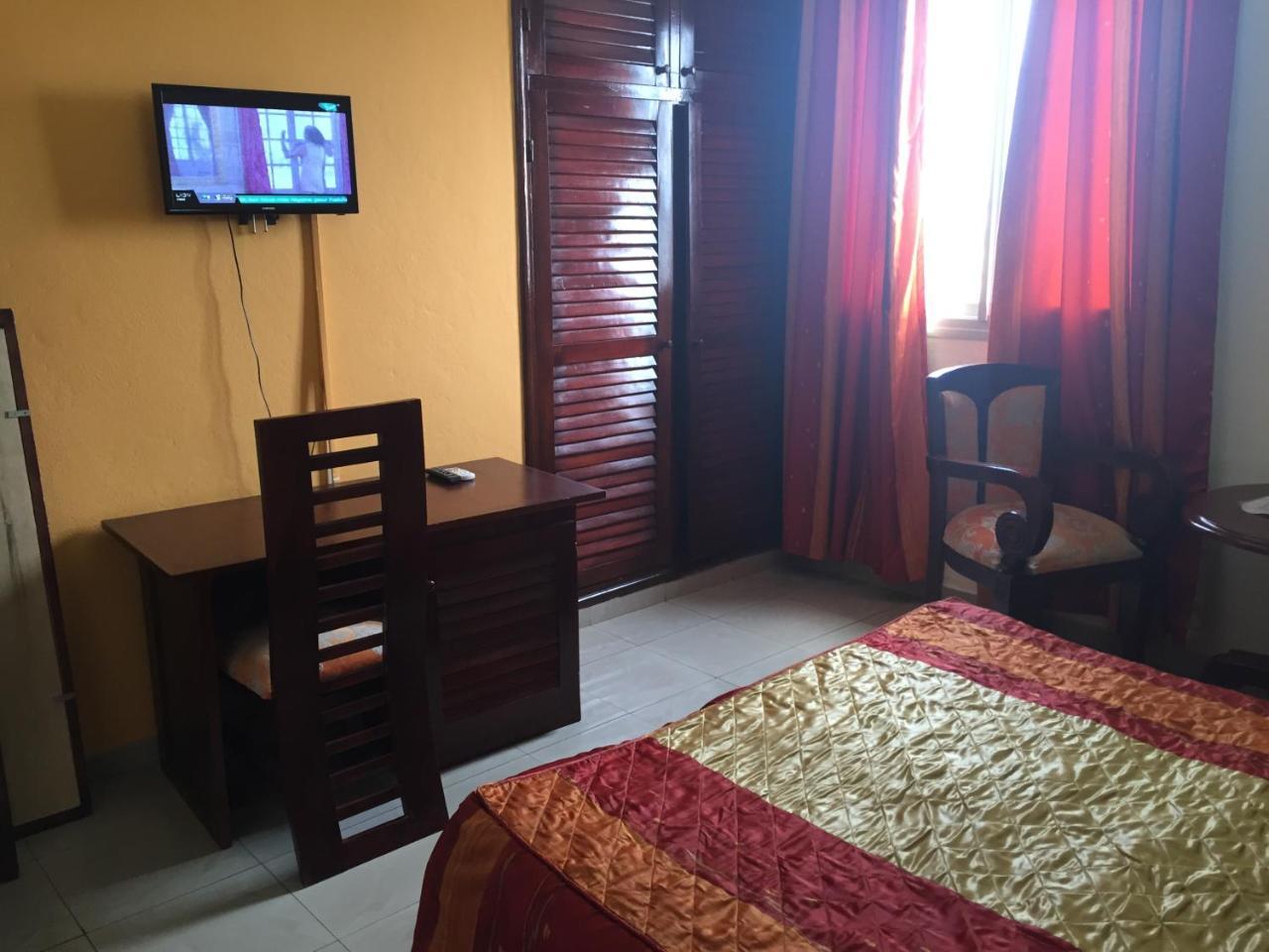 Hotel Lumiere Akwa Douala Eksteriør bilde