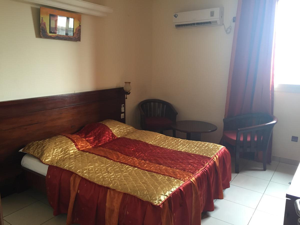 Hotel Lumiere Akwa Douala Eksteriør bilde